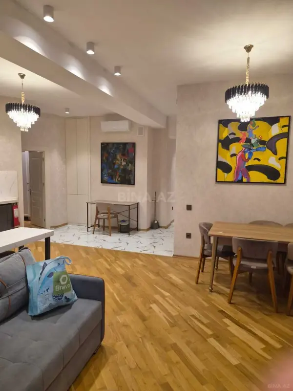 Kirayə verilir 3 otaqlı mənzil 110 m²