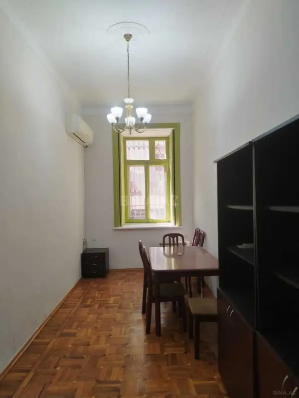 Kirayə verilir 2 otaqlı ofis 65 m²
