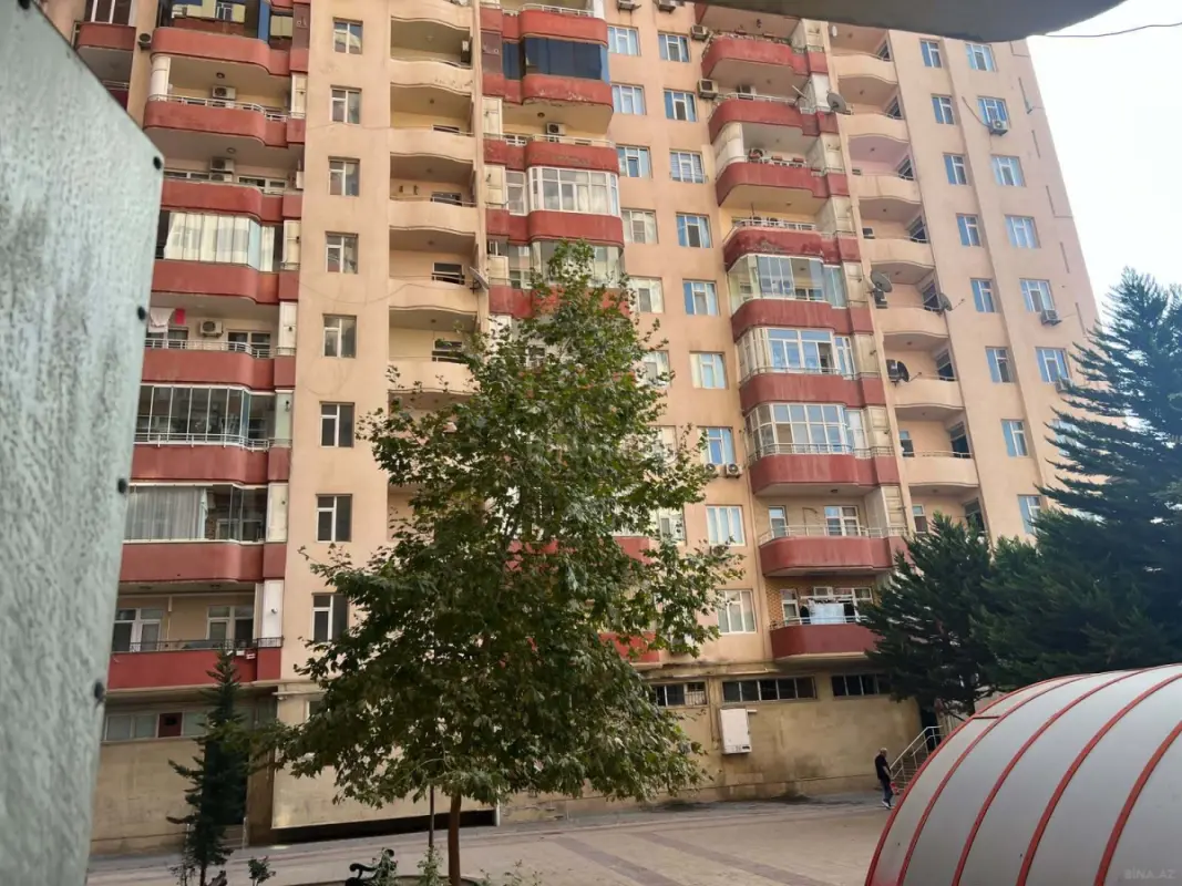 Satılır 2 otaqlı mənzil 74 m²