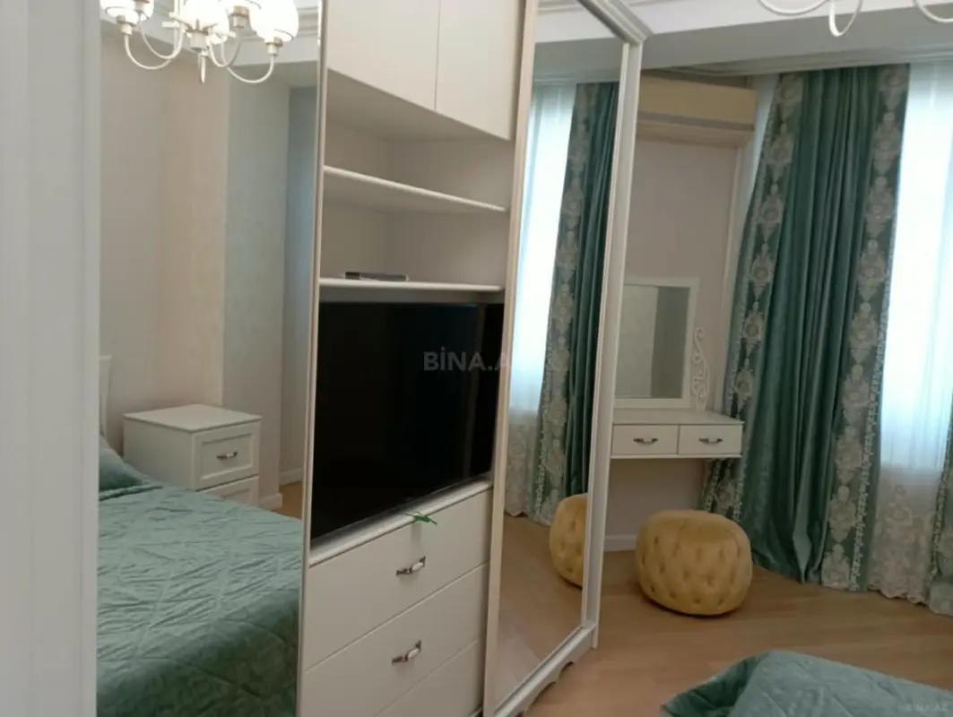 Satılır 2 otaqlı mənzil 85 m²