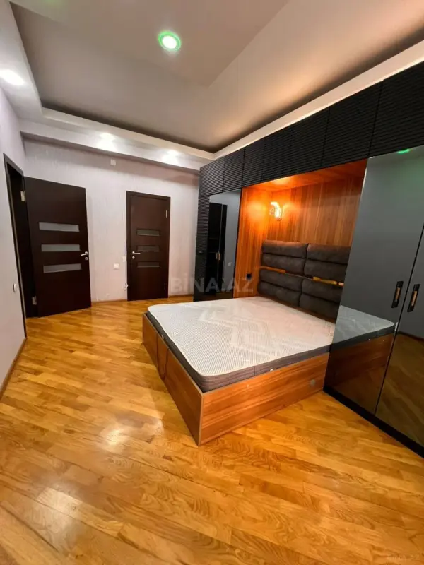 Kirayə verilir 3 otaqlı mənzil 120 m²