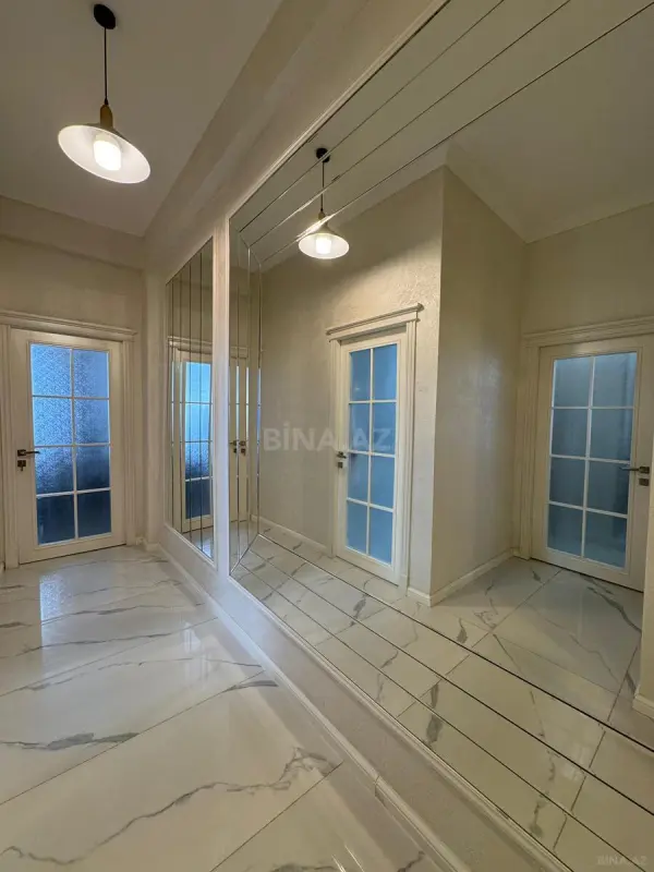 Satılır 2 otaqlı mənzil 62 m²