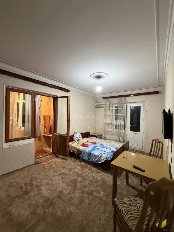 Satılır 1 otaqlı mənzil 50 m²