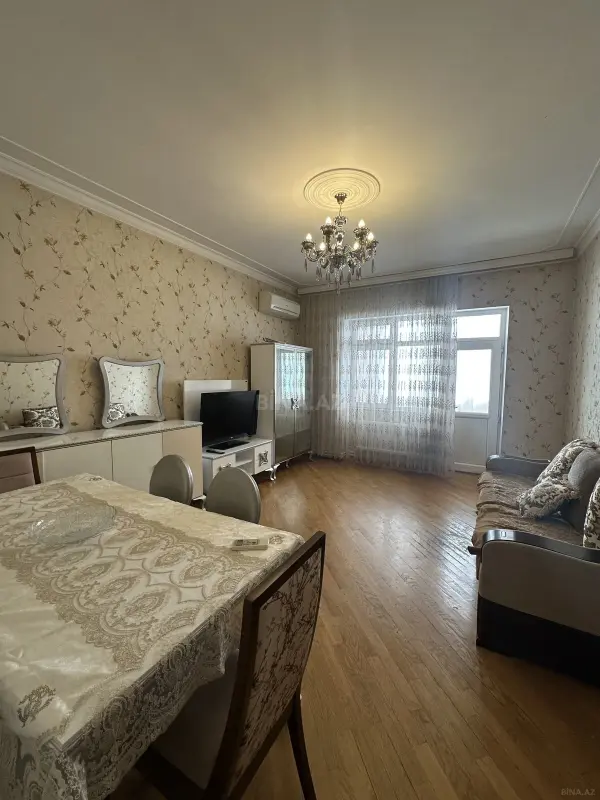 Kirayə verilir 2 otaqlı mənzil 100 m²