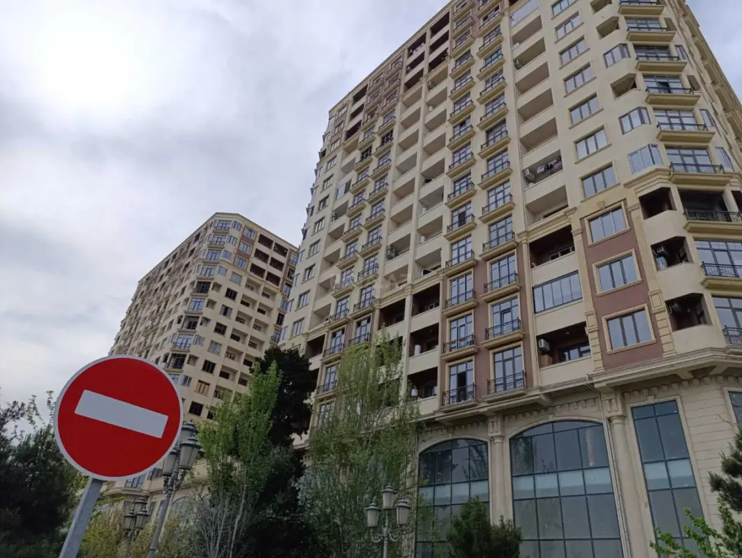 Satılır 2 otaqlı mənzil 58 m²