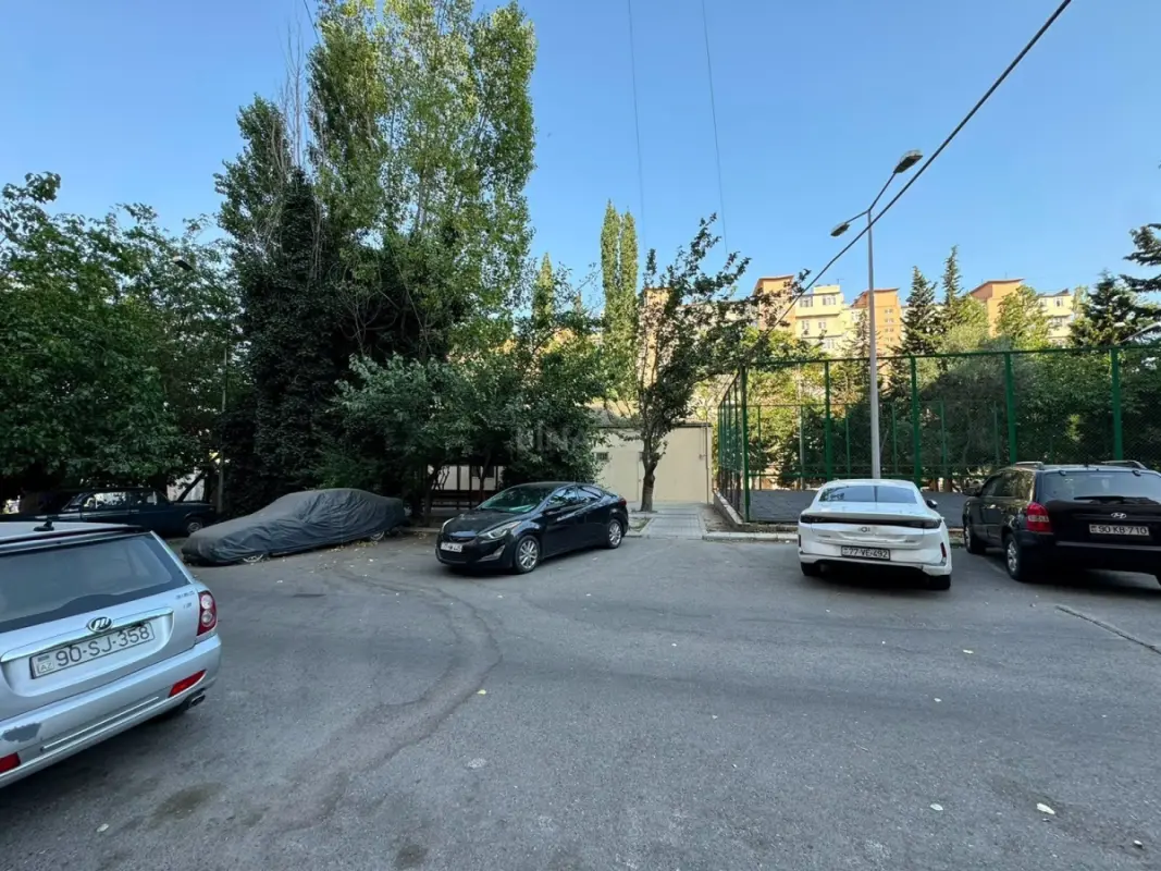 Satılır 3 otaqlı mənzil 52 m²