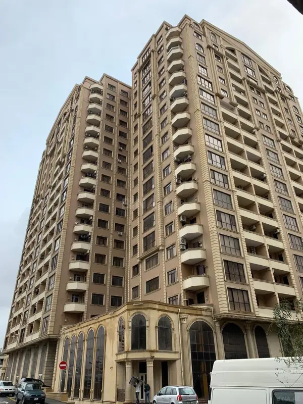 Kirayə verilir 2 otaqlı mənzil 100 m²
