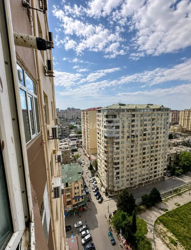 Satılır 2 otaqlı mənzil 97 m²