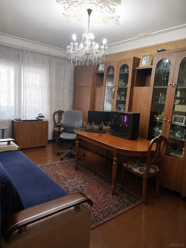 Satılır 4 otaqlı mənzil 100 m²