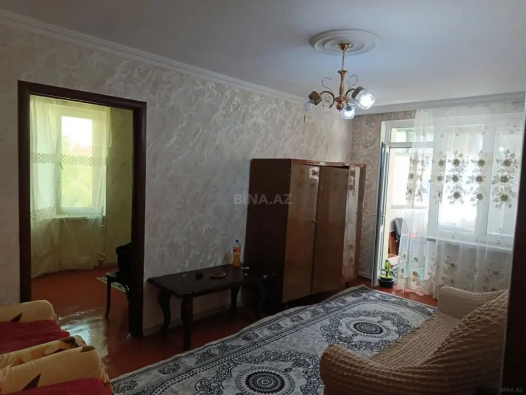 Satılır 2 otaqlı mənzil 43 m²