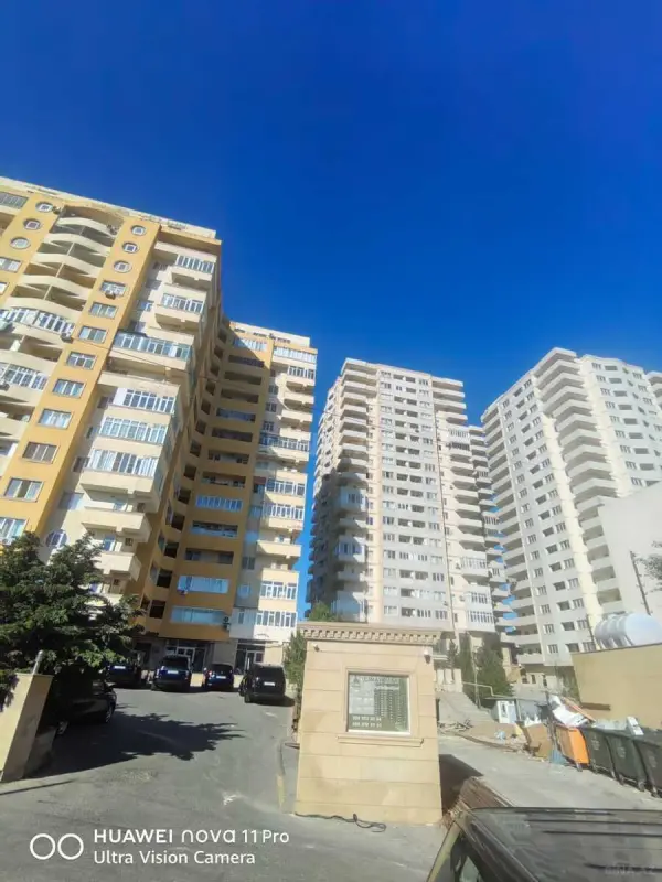 Satılır 3 otaqlı mənzil 139.3 m²