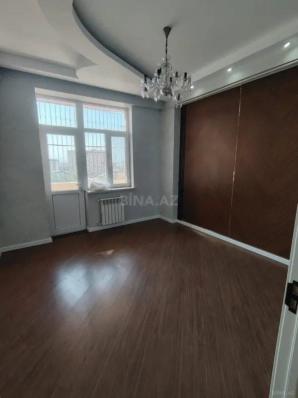Satılır 2 otaqlı mənzil 61 m²