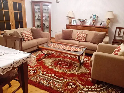 Kirayə verilir 4 otaqlı mənzil 100 m² — Bakı 4 otaq 100.00 m²