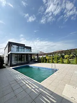 Satılır 5 otaqlı həyət evi 381 m² — Bakı, Buzovna 5 otaq 381.00 m²