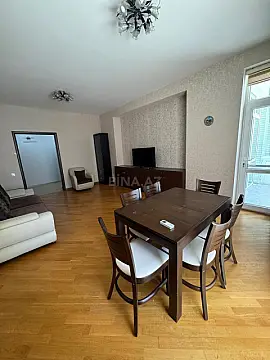 Kirayə verilir 2 otaqlı mənzil 80 m² — Bakı, Nərimanov 2 otaq 80.00 m²