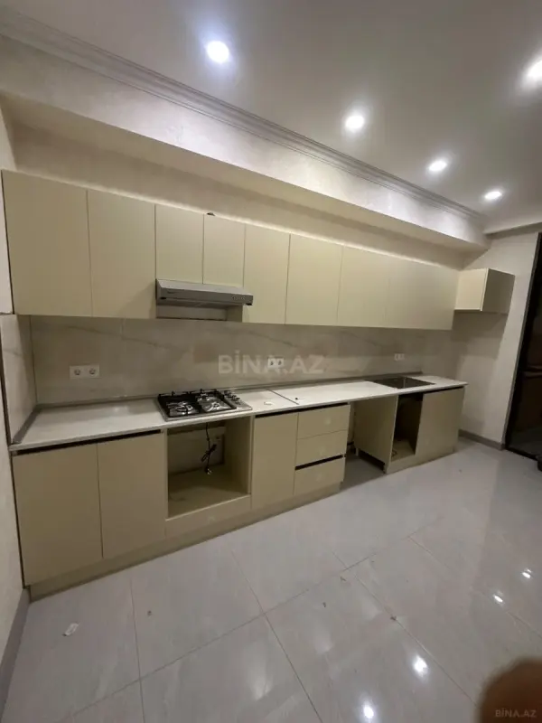 Kirayə verilir 2 otaqlı mənzil 80 m²