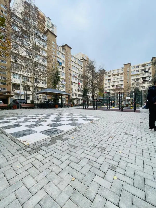 Satılır 2 otaqlı mənzil 45 m²