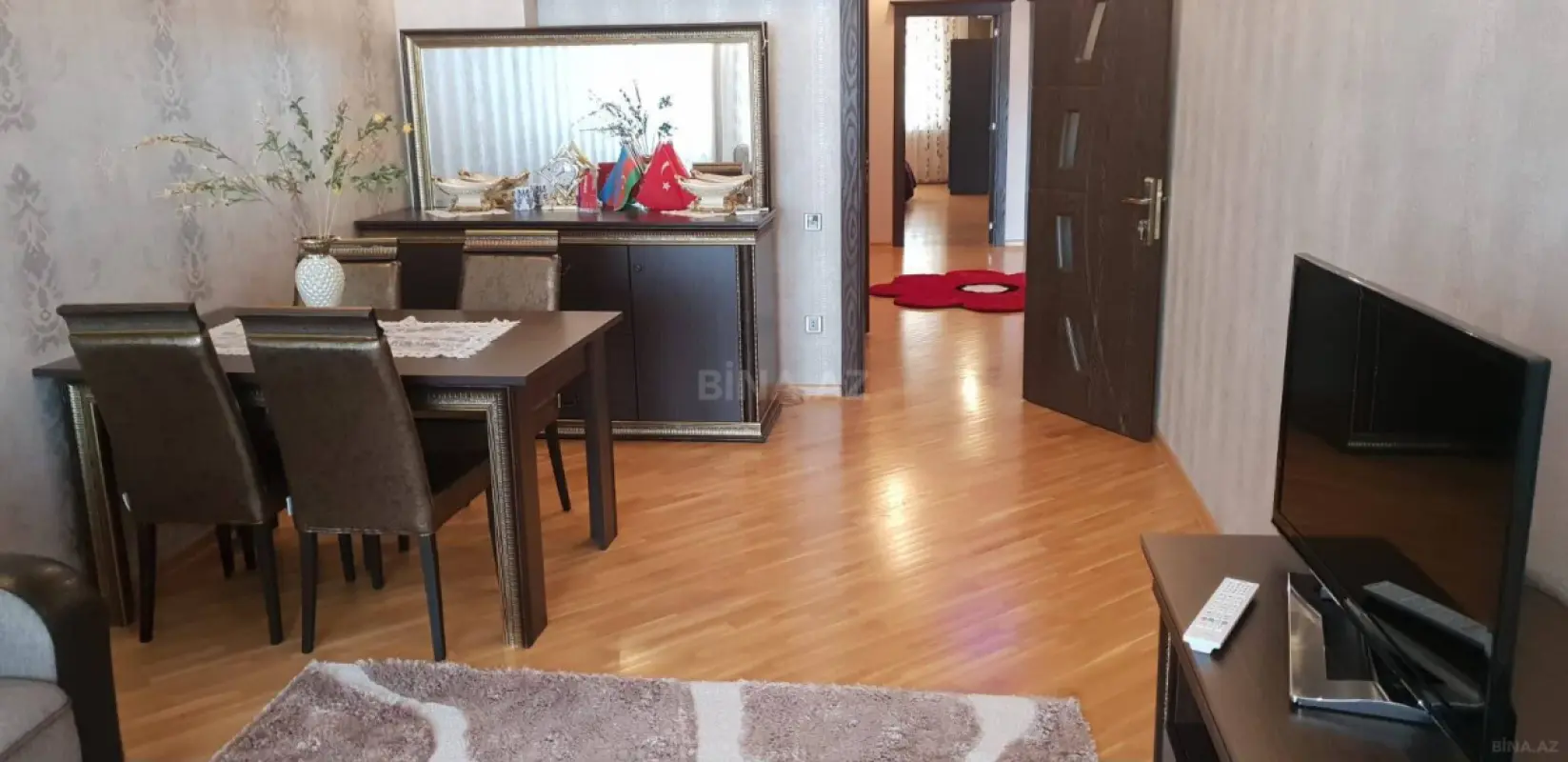 Kirayə verilir 3 otaqlı mənzil 150 m²