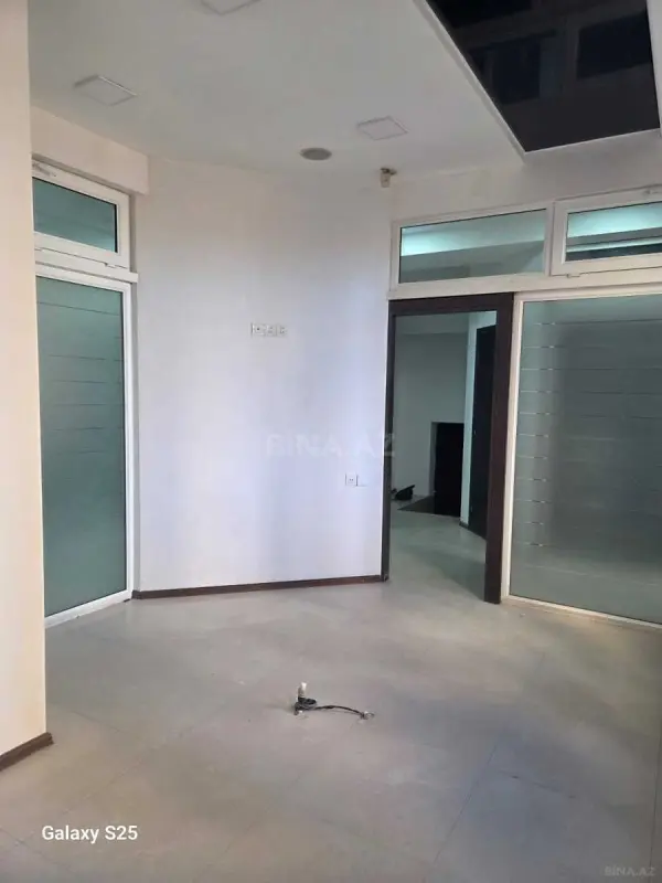 Kirayə verilir obyekt 80 m²