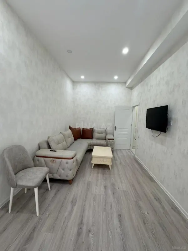 Kirayə verilir 2 otaqlı mənzil 75 m²