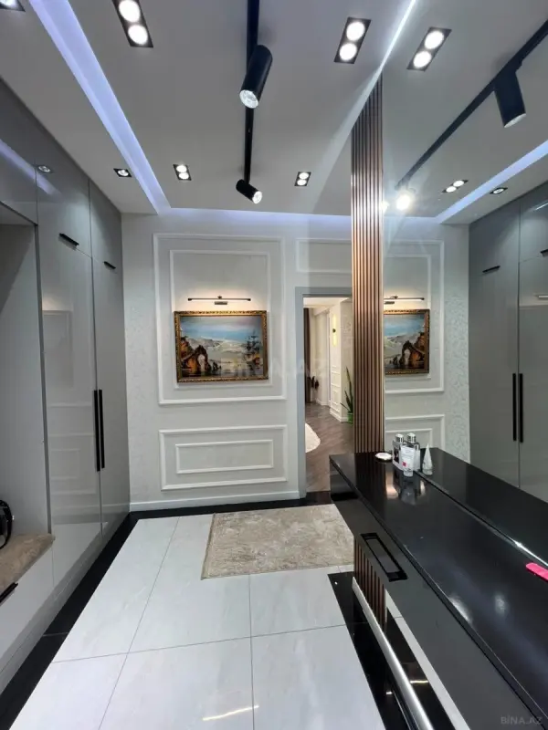 Satılır 3 otaqlı mənzil 95 m²