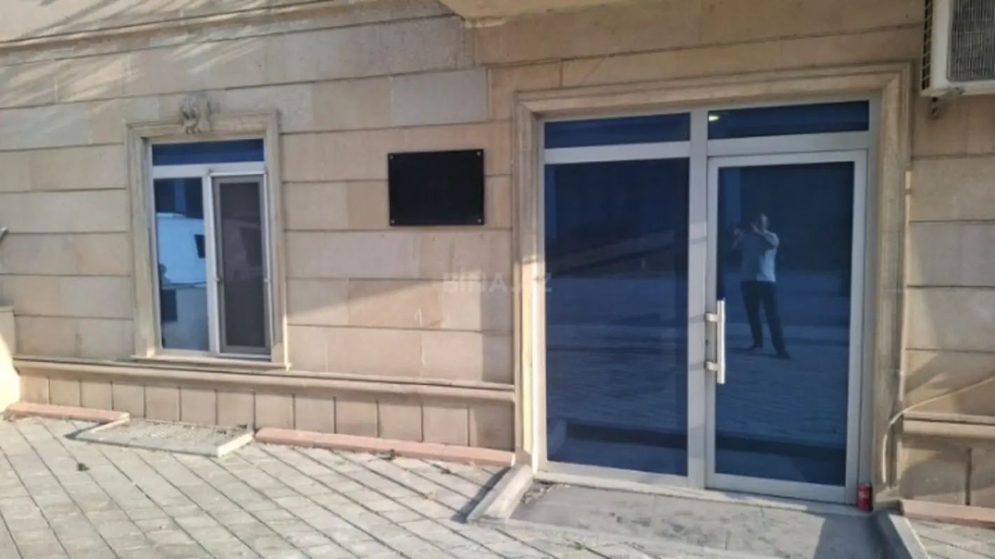 Kirayə verilir 3 otaqlı ofis 90 m²