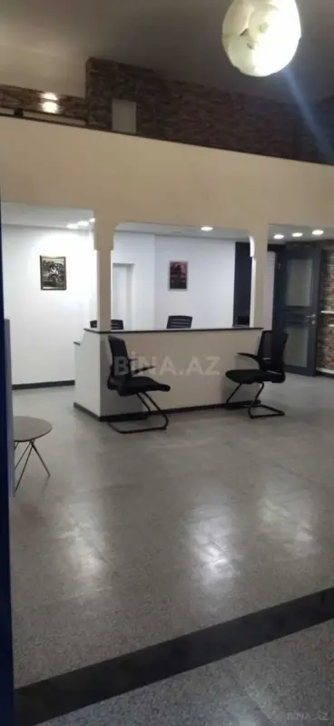 Kirayə verilir 2 otaqlı ofis 66 m²