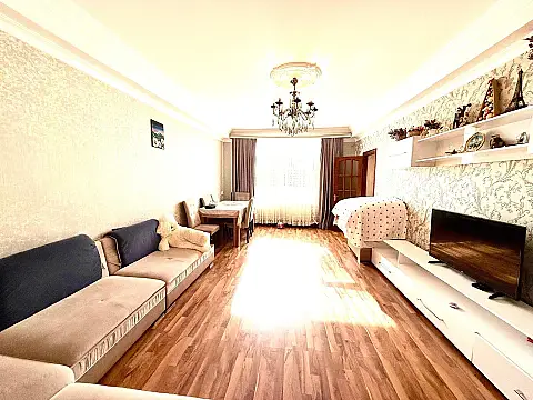 Kirayə verilir 2 otaqlı mənzil 70 m² — Bakı, Həzi Aslanov qəs. 2 otaq 70.00 m²