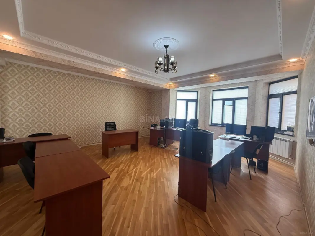 Kirayə verilir 3 otaqlı ofis 160 m²