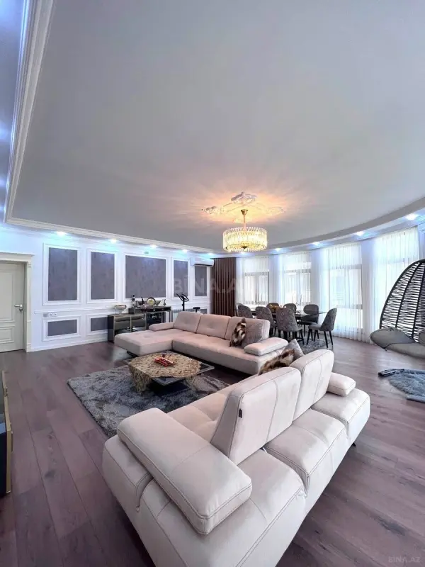 Satılır 3 otaqlı mənzil 157 m²