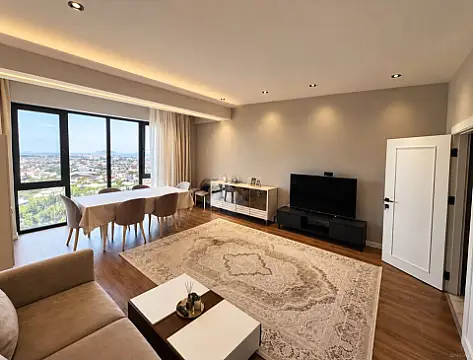 Kirayə verilir 3 otaqlı mənzil 136 m² — Bakı 3 otaq 136.00 m²