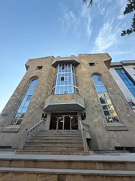 Kirayə verilir obyekt 2500 m² — Bakı, İnşaatçılar 2500.00 m²