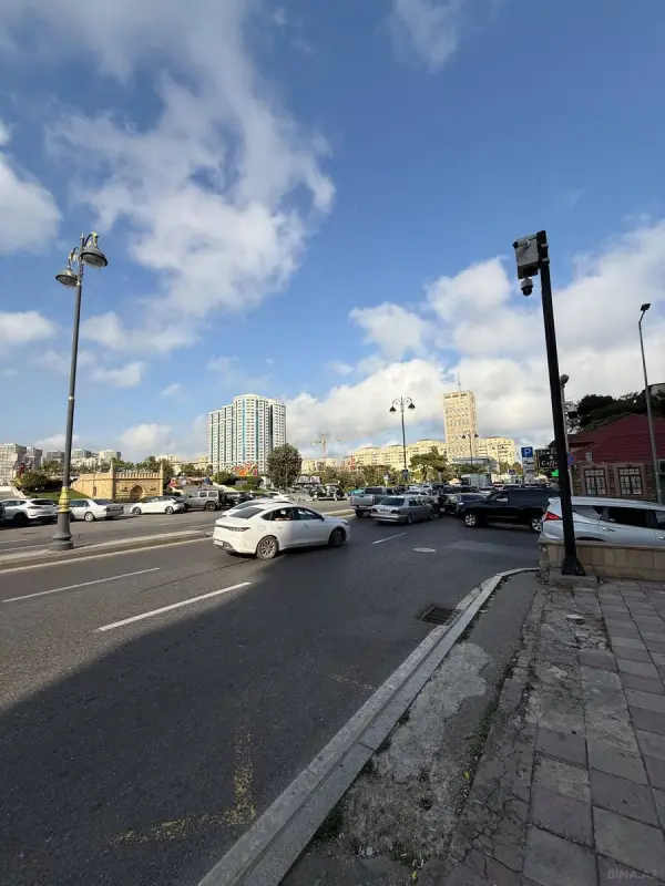 Kirayə verilir obyekt 140 m²