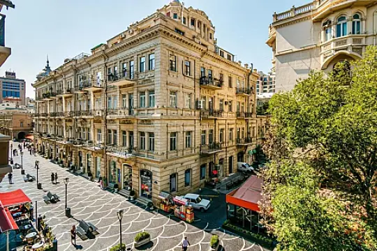 Kirayə verilir 3 otaqlı mənzil 100 m² — Bakı, Sahil qəs. 3 otaq 100.00 m²