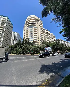 Satılır 3 otaqlı mənzil 148 m² — Bakı 3 otaq 148.00 m²