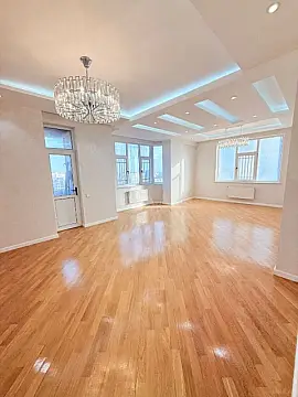 Satılır 4 otaqlı mənzil 185 m² — Bakı 4 otaq 185.00 m²