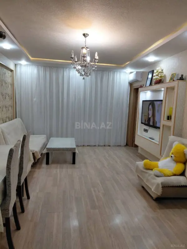 Satılır 3 otaqlı mənzil 82 m²