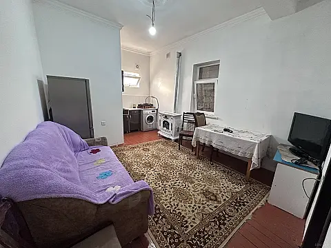 Kirayə verilir 2 otaqlı həyət evi 35 m² — Xırdalan 2 otaq 35.00 m²