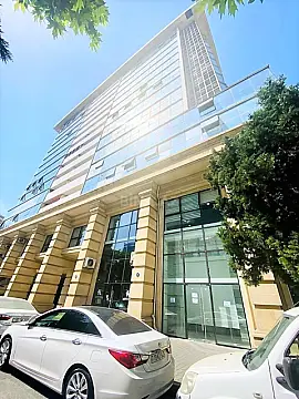 Kirayə verilir 6 otaqlı ofis 600 m² — Bakı 6 otaq 600.00 m²