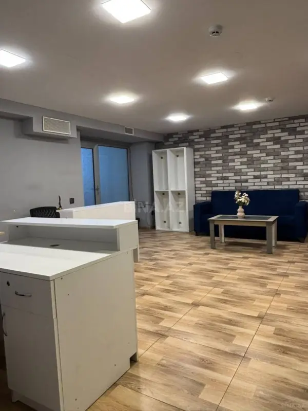 Kirayə verilir 1 otaqlı ofis 30 m²