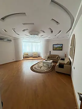 Kirayə verilir 3 otaqlı mənzil 130 m² — Bakı 3 otaq 130.00 m²