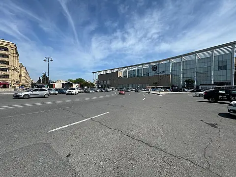 Kirayə verilir 2 otaqlı ofis 50 m² — Bakı 2 otaq 50.00 m²