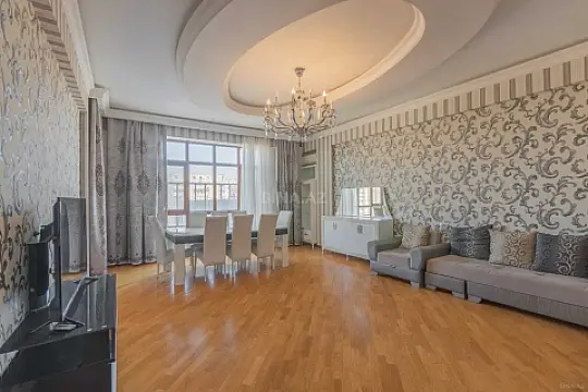 Kirayə verilir 3 otaqlı mənzil 135 m² — Bakı, İnşaatçılar 3 otaq 135.00 m²