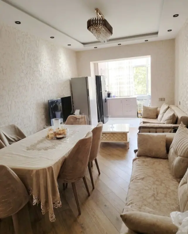 Satılır 4 otaqlı mənzil 65 m²