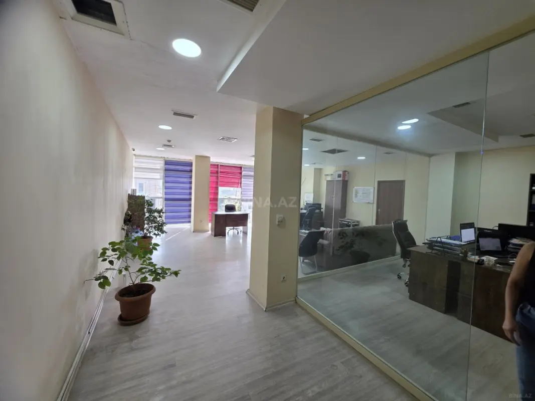 Kirayə verilir 3 otaqlı ofis 110 m²