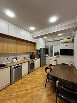 Satılır 3 otaqlı mənzil 140 m² — Bakı, Nərimanov 3 otaq 140.00 m²