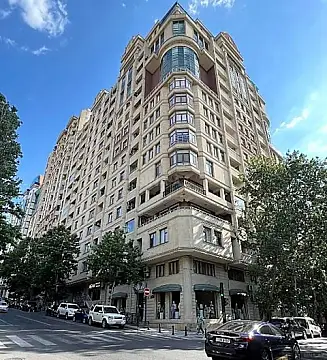 Kirayə verilir 5 otaqlı ofis 129 m² — Bakı 5 otaq 129.00 m²