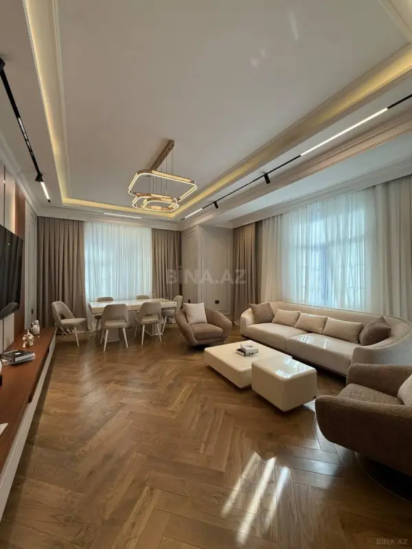 Satılır 4 otaqlı mənzil 165 m²