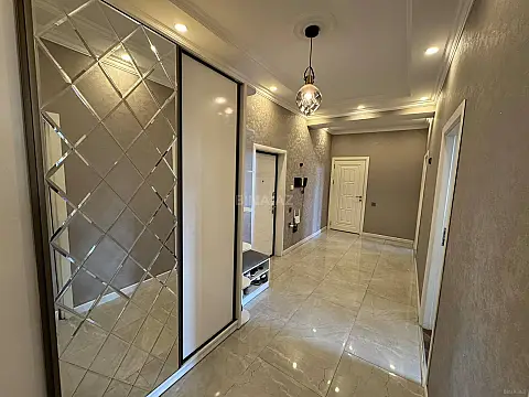 Satılır 3 otaqlı mənzil 105 m² — Bakı 3 otaq 105.00 m²