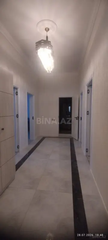 Kirayə verilir 4 otaqlı mənzil 130 m²